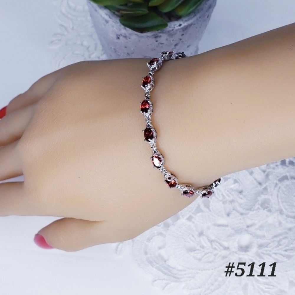 NEW Simulated Red Diamond Bolo Bracelet🤍
